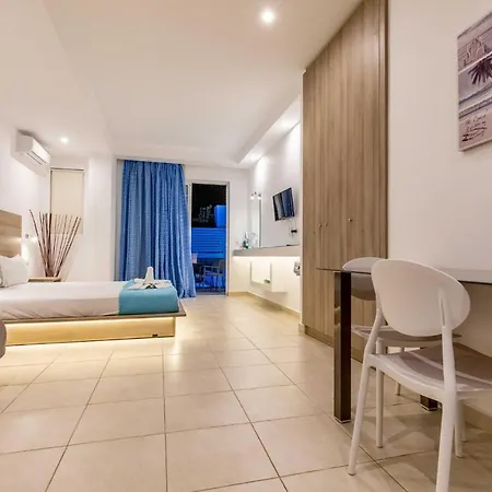 Helios Apartment *