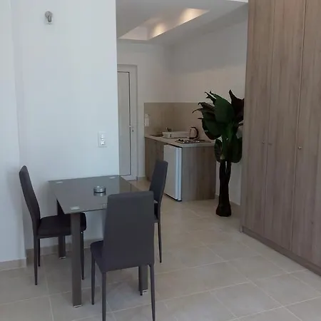 Helios פליראקי