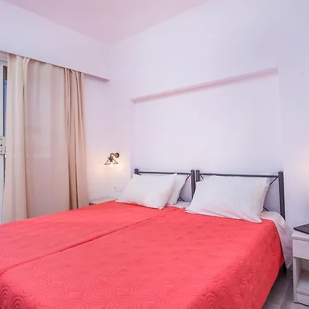 Helios Apartment *